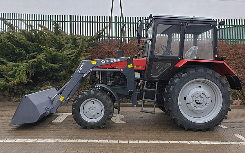 Фронтальный погрузчик T-209