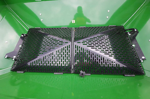 Разбрасыватель минеральных удобрений РУМ «Фермер 900»